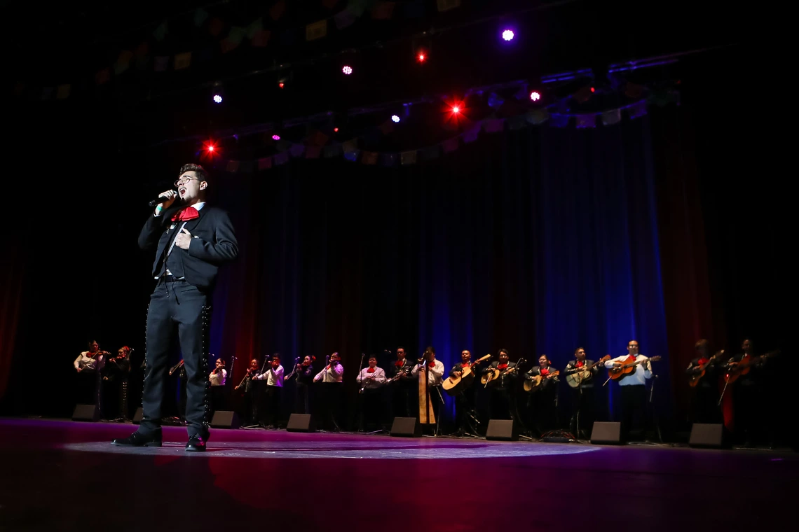 Mariachi Arizona member singing
